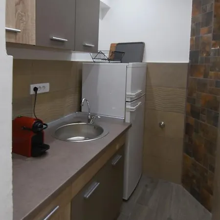 Apartment Tasos *